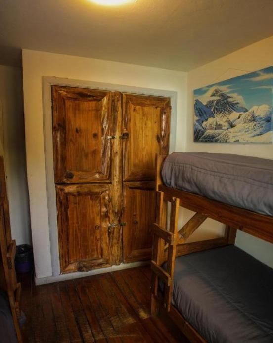 HOPA-Home Patagonia Hostel - Habitación Triple Básica con baño compartido - 2
