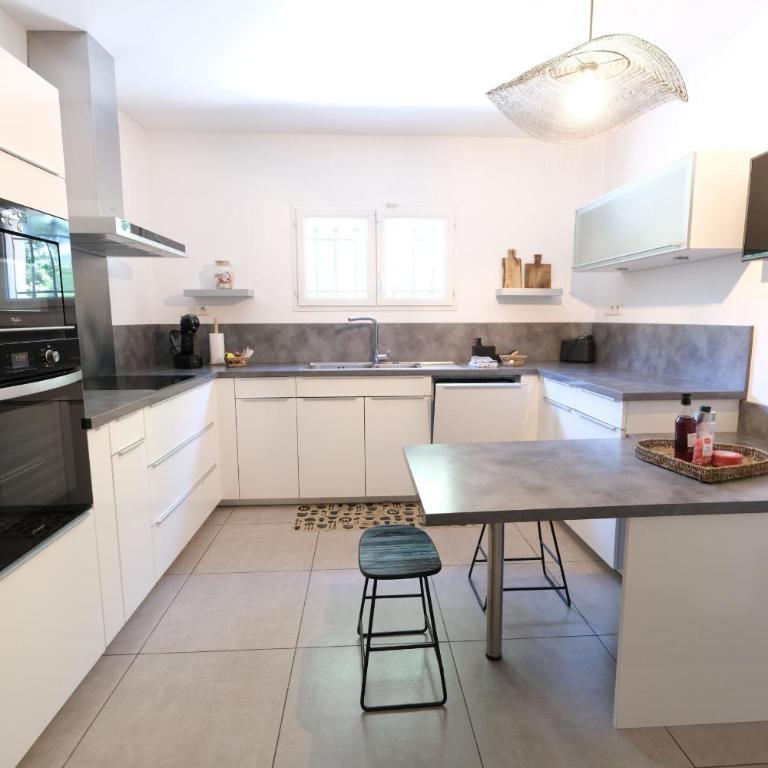 Modern Villa, Pool, Ventoux View, 6 Guests, Carpentras - Villa 3 Chambres - 20