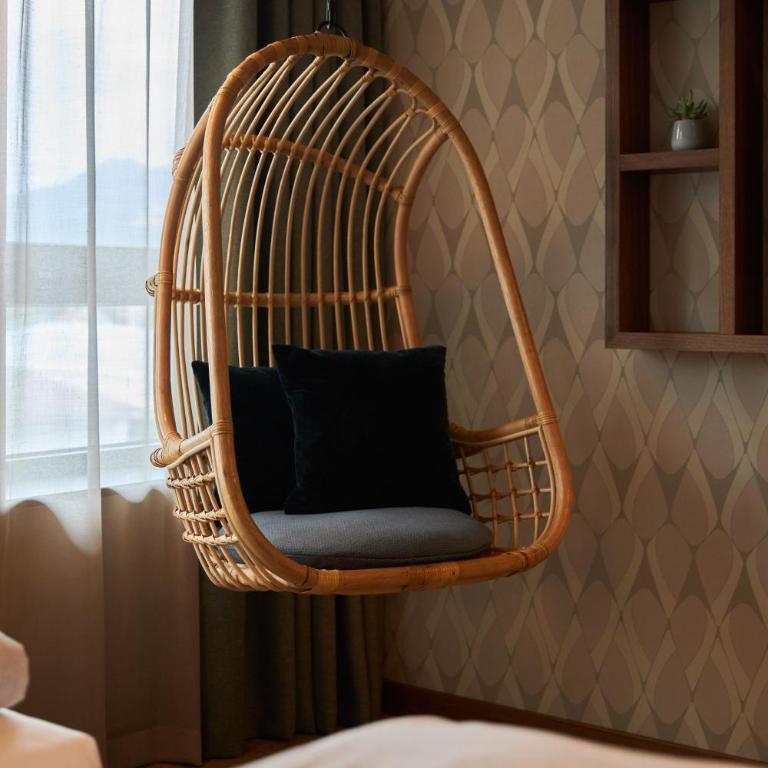Cocoon Salzburg Hauptbahnhof - Zweibettzimmer TWIN mit Badewanne - 5