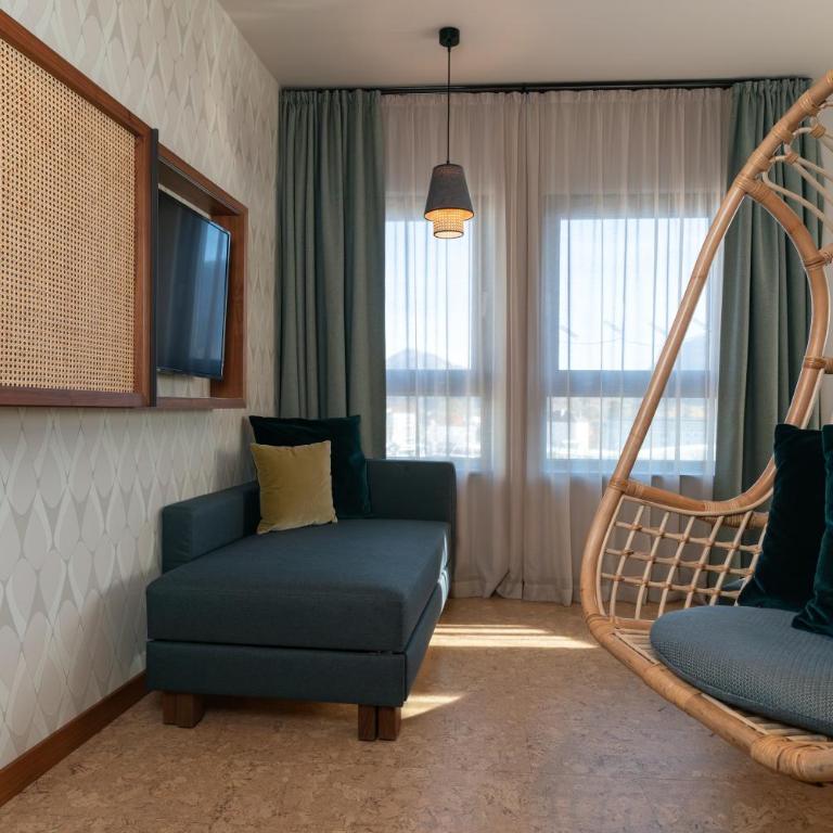 Cocoon Salzburg Hauptbahnhof - Dreibettzimmer - 12