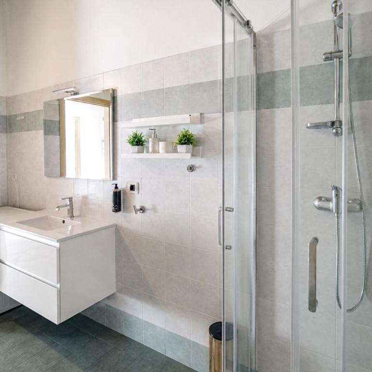 BIG Attico Goldoni 2 bagni [Duomo-M4 Lin Airport] - Appartamento con 2 Camere da Letto - 3