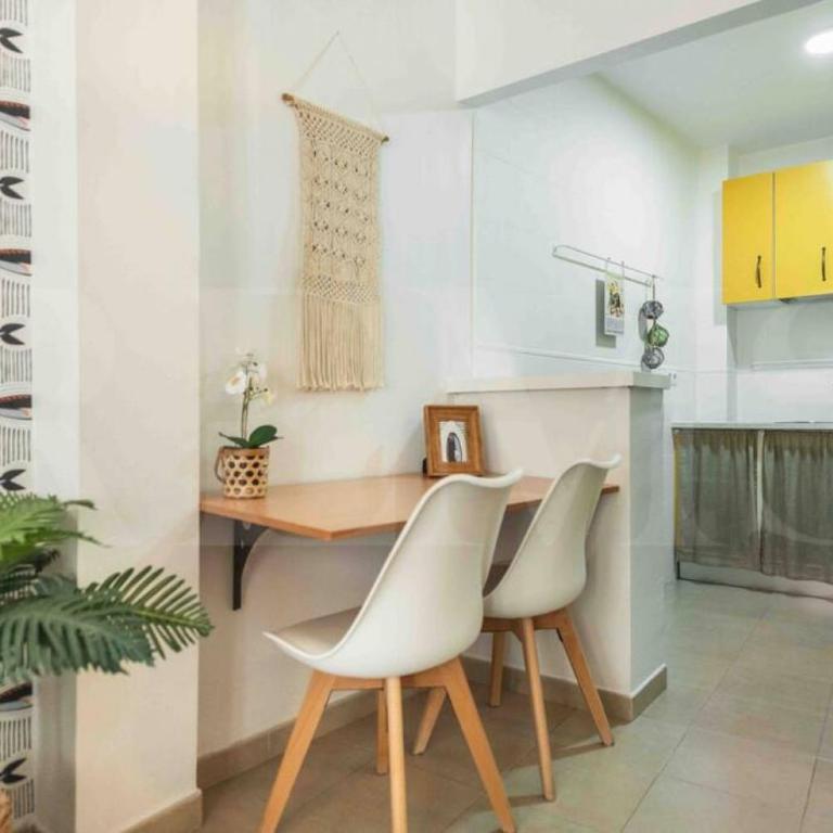 Bright apartment near the historic center by REMS - Appartamento con Balcone - 4