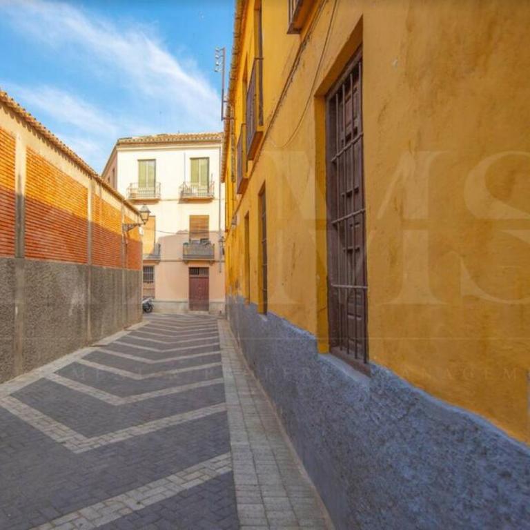 Bright apartment near the historic center by REMS - Appartamento con Balcone - 20