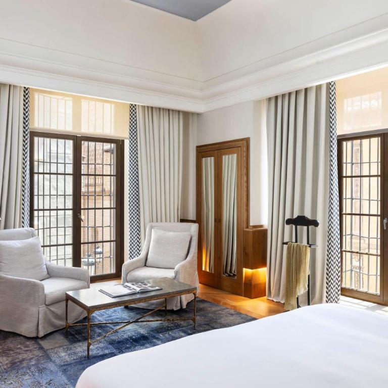 Palacio Solecio, a Small Luxury Hotel of the World - Suite Palacio - 8