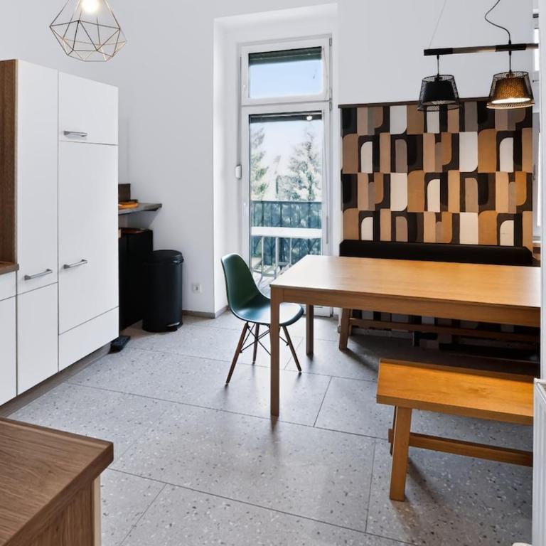 Huge Central Designer Loft with Tyrolean Flair - Apartment mit 3 Schlafzimmern - 14