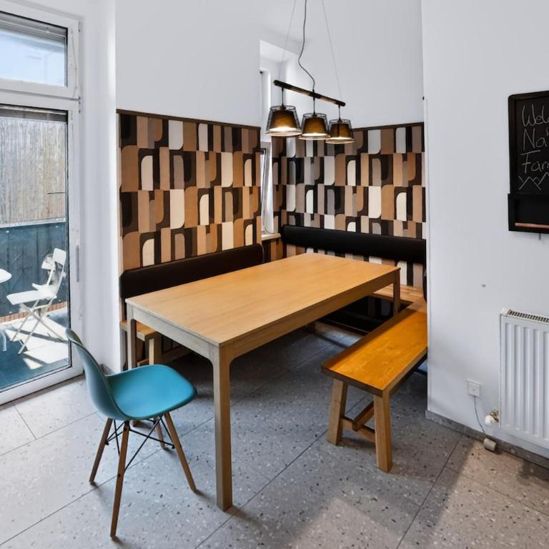 Huge Central Designer Loft with Tyrolean Flair - Apartment mit 3 Schlafzimmern - 13