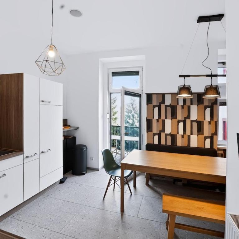 Huge Central Designer Loft with Tyrolean Flair - Apartment mit 3 Schlafzimmern - 12