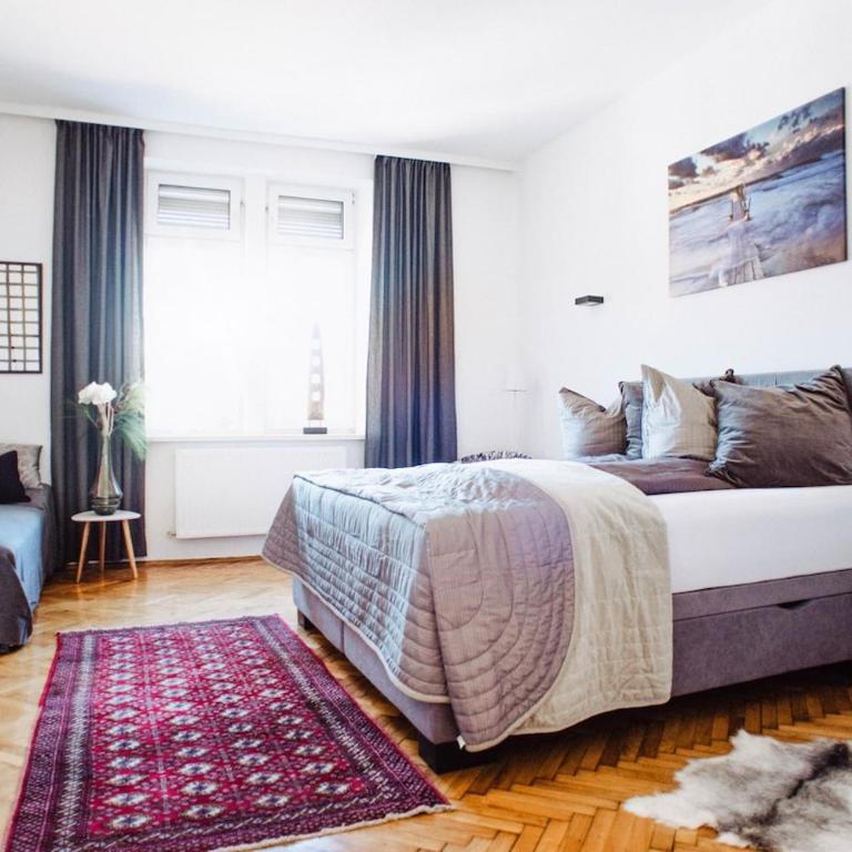 Huge Central Designer Loft with Tyrolean Flair - Apartment mit 3 Schlafzimmern - 7