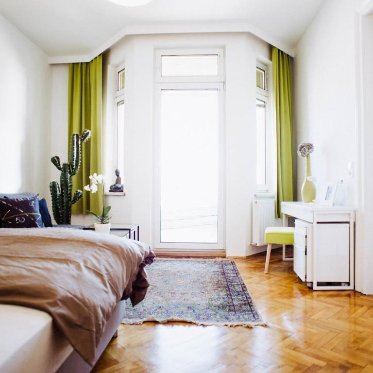 Huge Central Designer Loft with Tyrolean Flair - Apartment mit 3 Schlafzimmern - 5