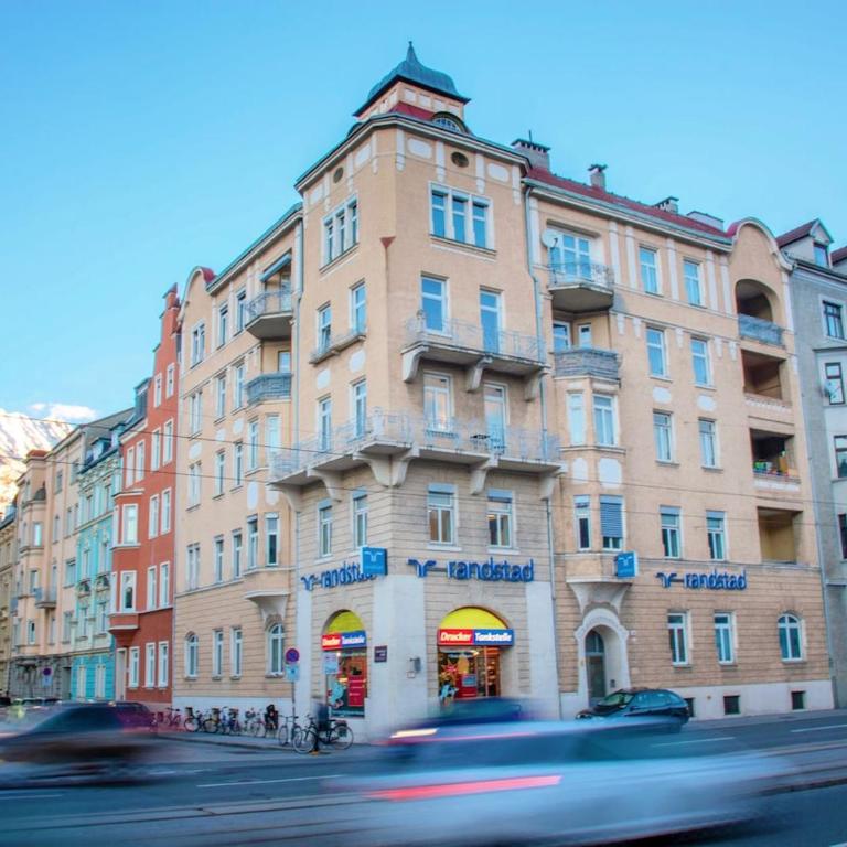 Huge Central Designer Loft with Tyrolean Flair - Apartment mit 3 Schlafzimmern - 37