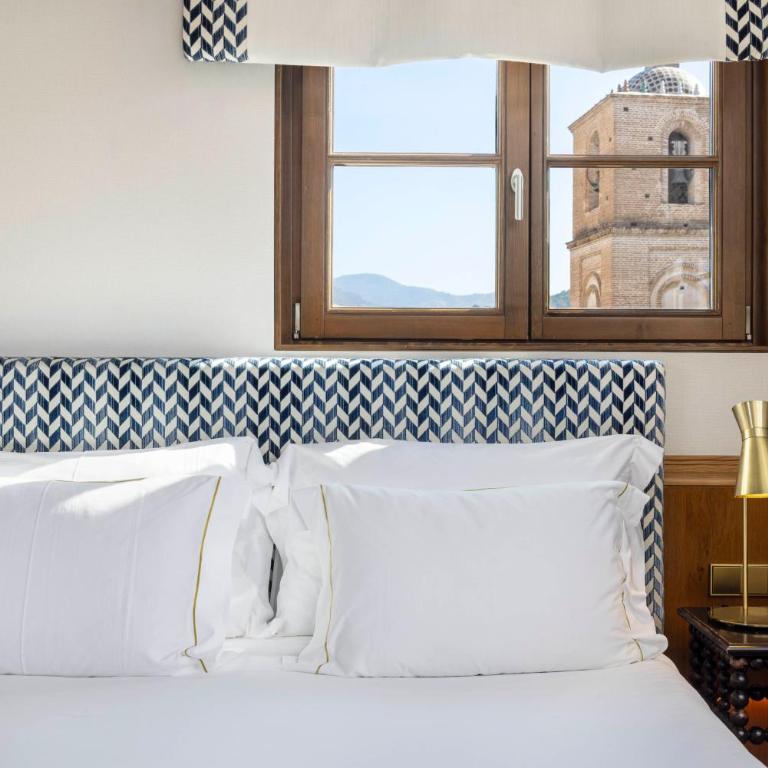 Palacio Solecio, a Small Luxury Hotel of the World - Tower Room - 8
