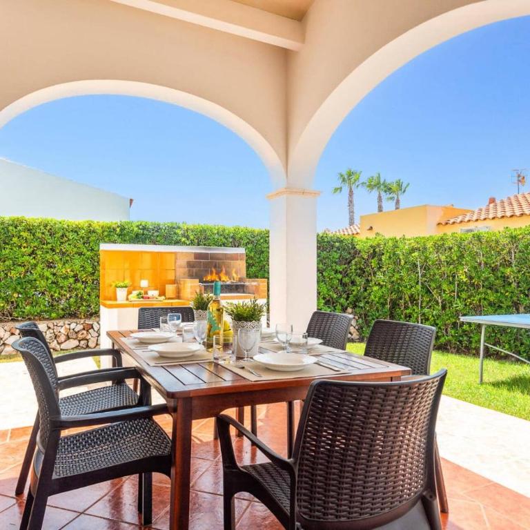 Villa Avellano by Villa Plus - Villa - 3