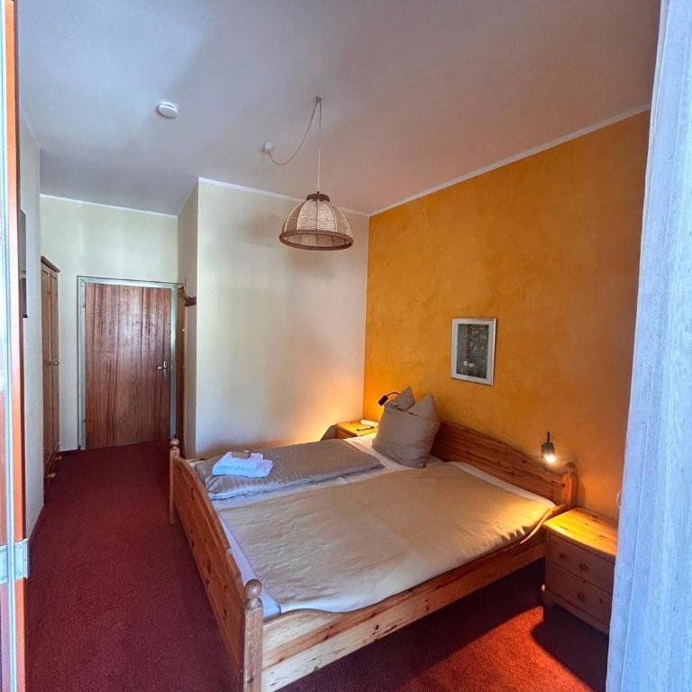 Die Pension Oesterreich - Doppelzimmer mit Balkon - 15