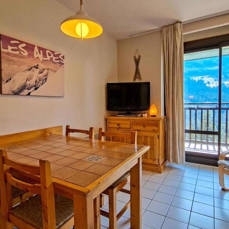 Studio rénové avec balcon proche des pistes, casier à ski - Studio - 17