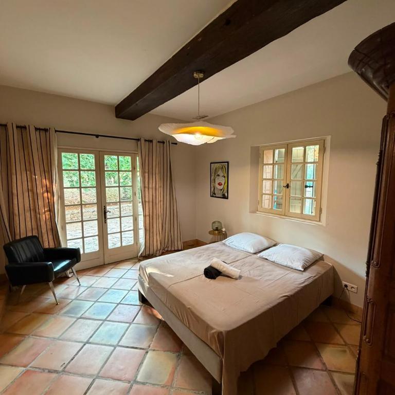 Maison de caractère en provence avec piscine et Tennis - Villa - 16
