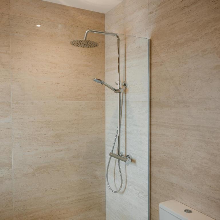 Moderne villa met verwarmd zwembad in Corralejo - Three-Bedroom Villa - 36