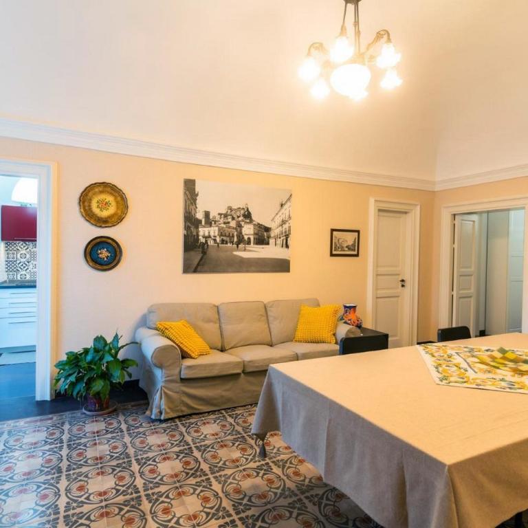 GuestHost - Casa Arezzo al Duomo - Appartamento Deluxe con 2 Camere da Letto - 1