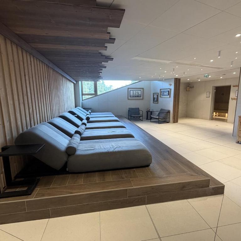 LA PLAGNE MONTALBERT - LE SNOROC - superbe appartement skis aux pieds avec piscine - Appartamento con 2 Camere da Letto e Balcone - 11