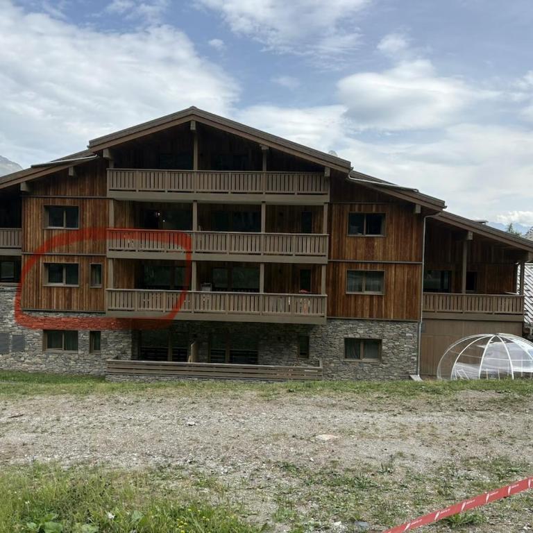 LA PLAGNE MONTALBERT - LE SNOROC - superbe appartement skis aux pieds avec piscine - Appartamento con 2 Camere da Letto e Balcone - 35