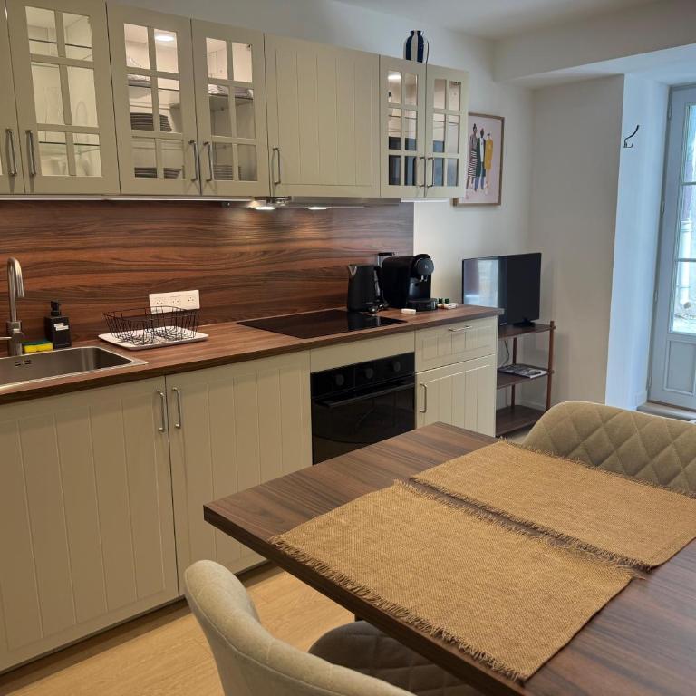L'Echappée-Joli T2 au cœur historique Aix centre ville - Climatisation mobile - Appartement 1 Chambre Supérieur - 3