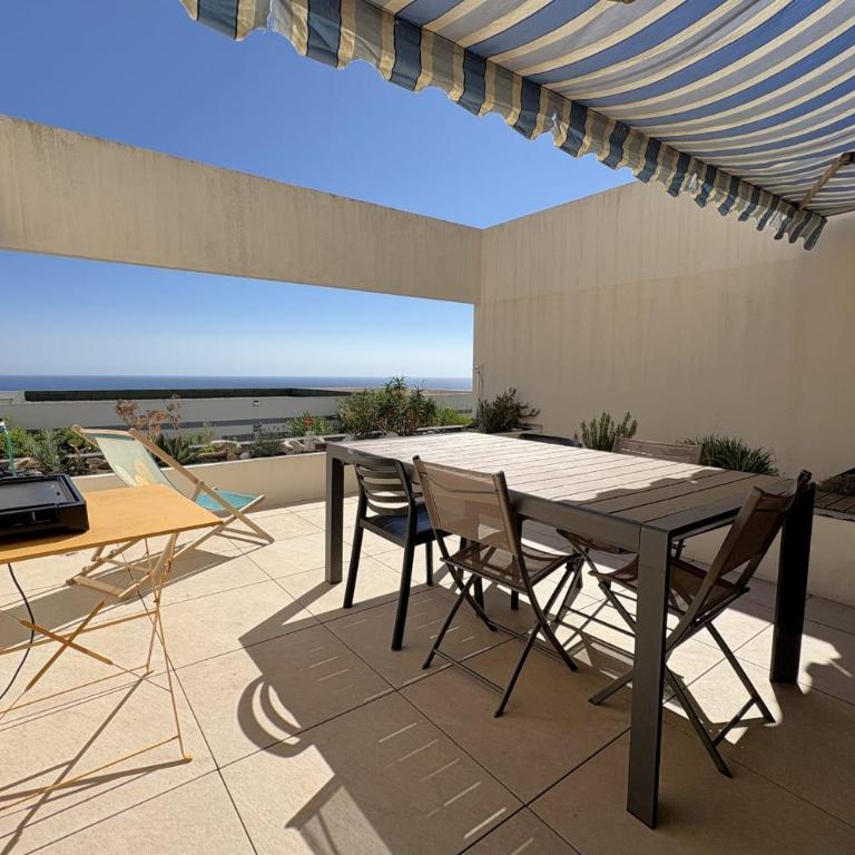 Apartment with sea view terrace and swimming pool - Apartamento - 1