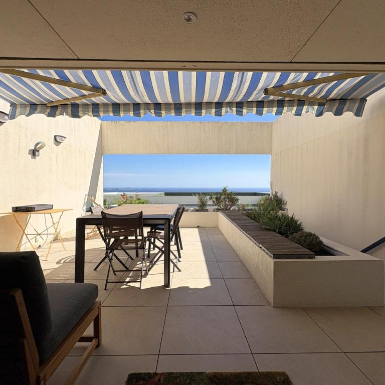 Apartment with sea view terrace and swimming pool - Apartamento - 14