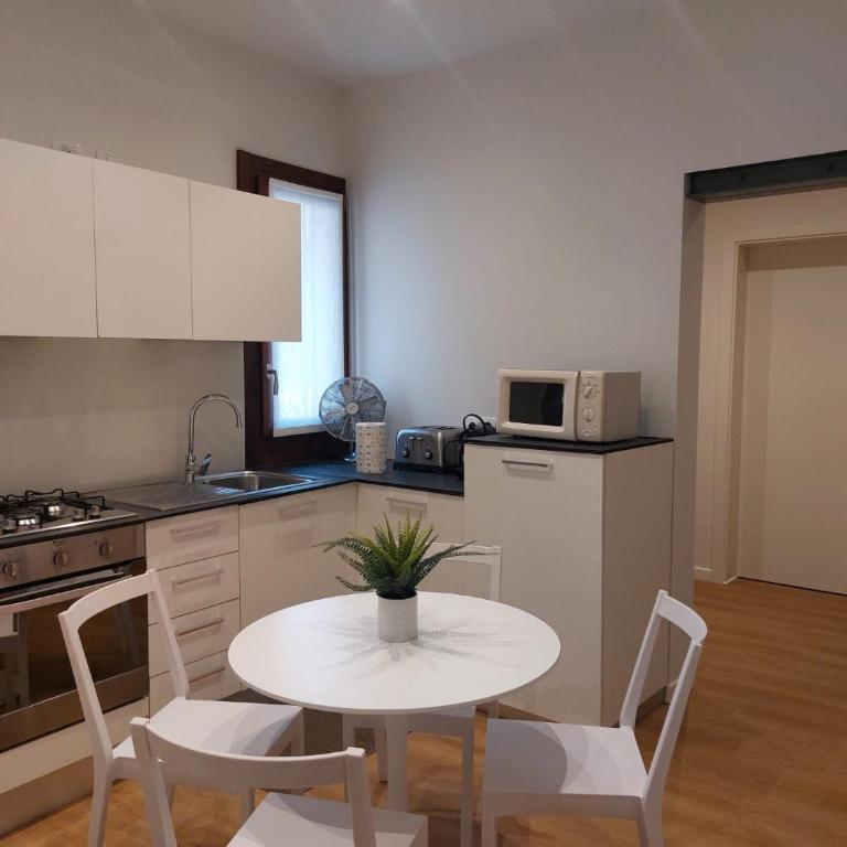 Ca' Derai - Appartamento con 2 Camere da Letto - 20