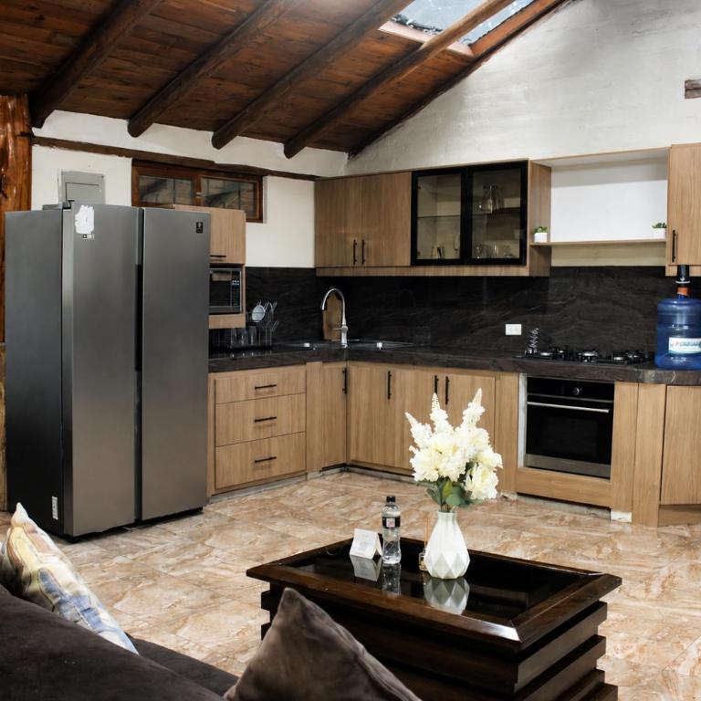 Mount House Lodge - Superior Chalet - 10