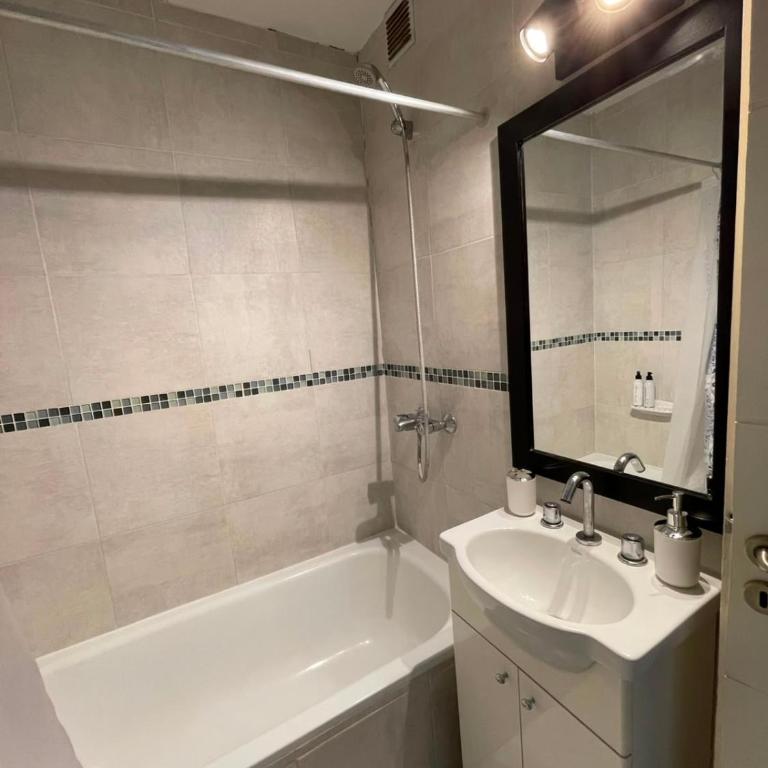 Tu Nuevo Hogar en Tandil - Apartamento de 1 dormitorio - 13