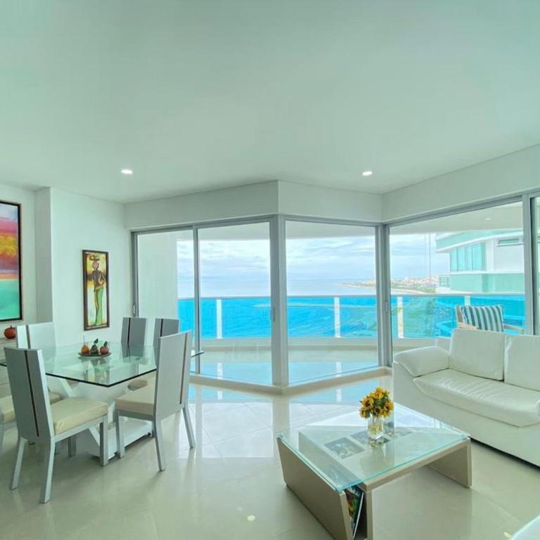 Apartamentos con vista al mar en Edificio Infinito - Apartment - 4