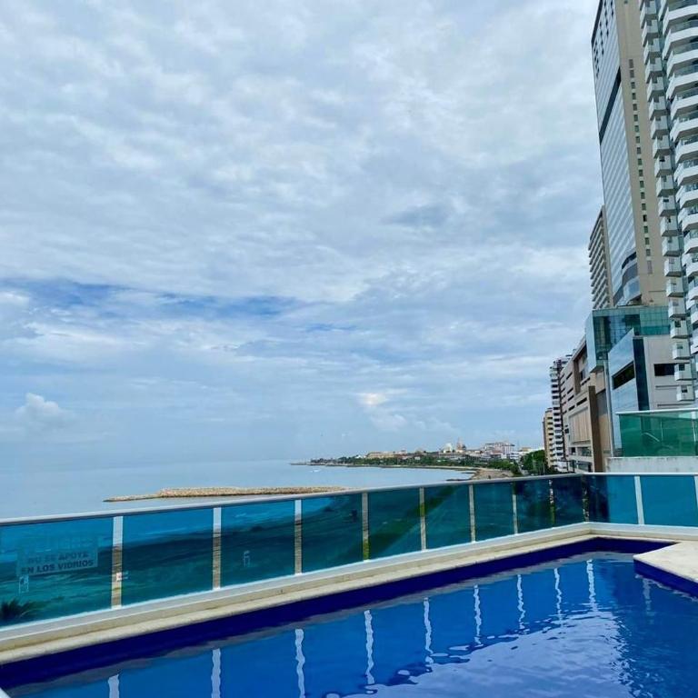 Apartamentos con vista al mar en Edificio Infinito - Apartment - 5