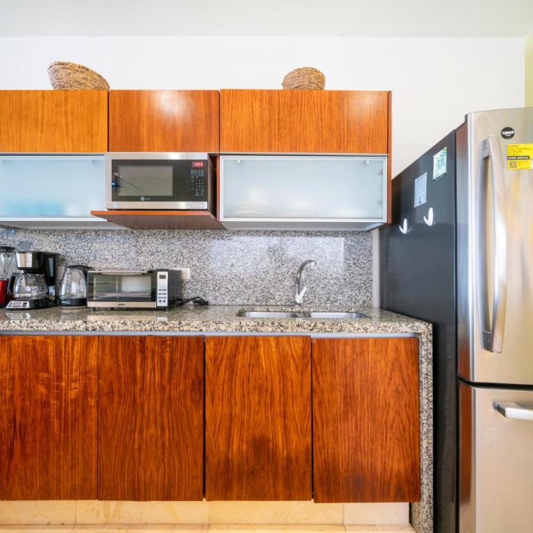 Terrazas 38th St - 2BR w Private Jacuzzi - Apartamento de 2 dormitorios con balcón y terraza - 5