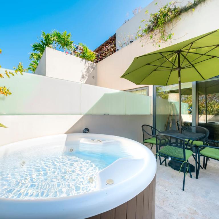 Terrazas 38th St - 2BR w Private Jacuzzi - Apartamento de 2 dormitorios con balcón y terraza - 11