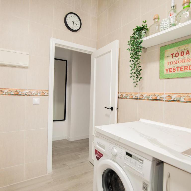 Oasis Sereno Retiro · Hogar Madrileño c/ Terraza - Appartement avec Terrasse - 4