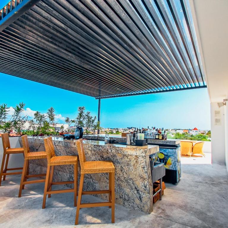 Central 2BR I Rooftop Pool - Walk to 5th - Two-Bedroom Apartment - 20