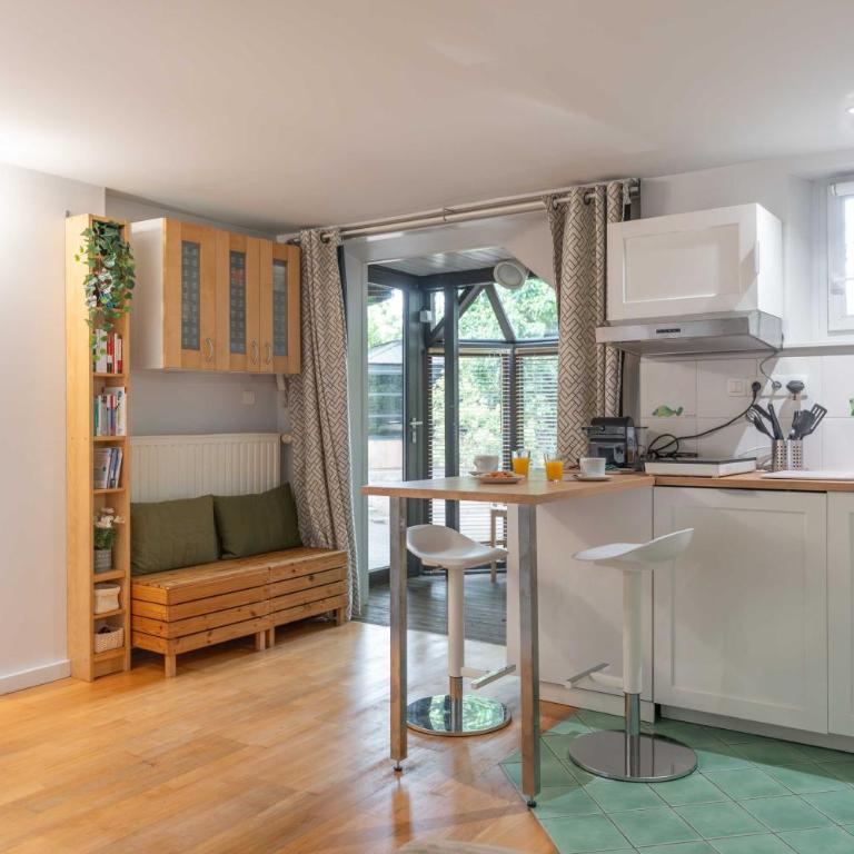 Le Cottage - Studio avec véranda et jardin - Estudio - 2