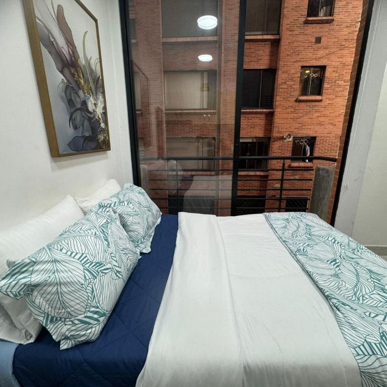 Maravilloso apto con balcón parque de la 93 - Apartamento de 1 dormitorio - 35