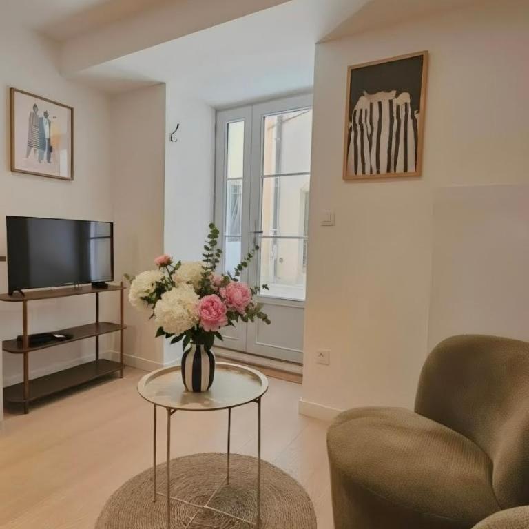 L'Echappée-Joli T2 au cœur historique Aix centre ville - Climatisation mobile - Appartement 1 Chambre Supérieur - 6
