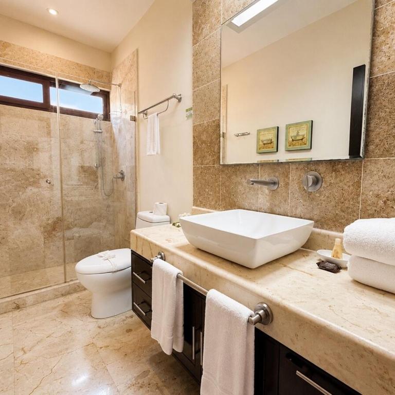 Exotic 1BR Oceanfront Condo 3rd Floor at El Faro by DPM - Apartamento de 1 dormitorio - 13