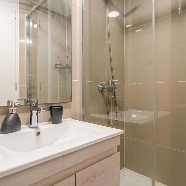 HOM I Estudio A pasos del Mall Plaza I Centro I Wifi PNB 0516 - Apartment - 11