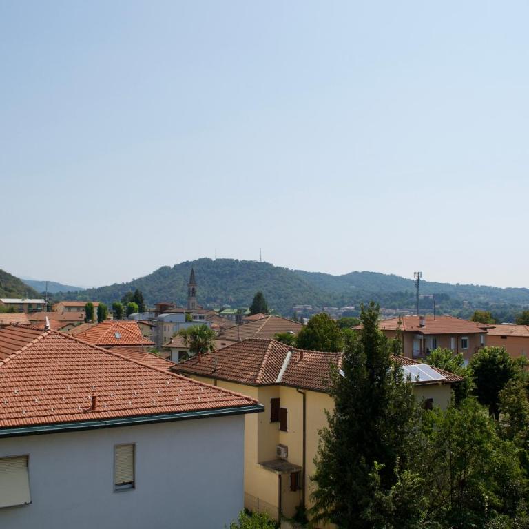 Como Grand Apartment - Elegant 3 room apartment - Three-Bedroom Apartment - 47