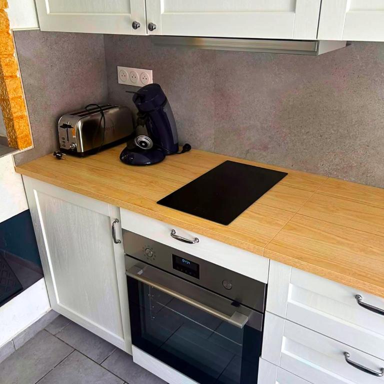 Studio cosy 22 m2 - Centre historique Agde - WiFi et linge - Appartement 1 Chambre - 5