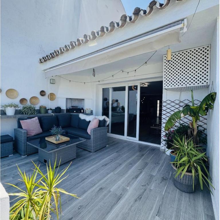 Luxury Calahonda Home with Self Contained Apartment - Ferienhaus mit 4 Zimmern - 3