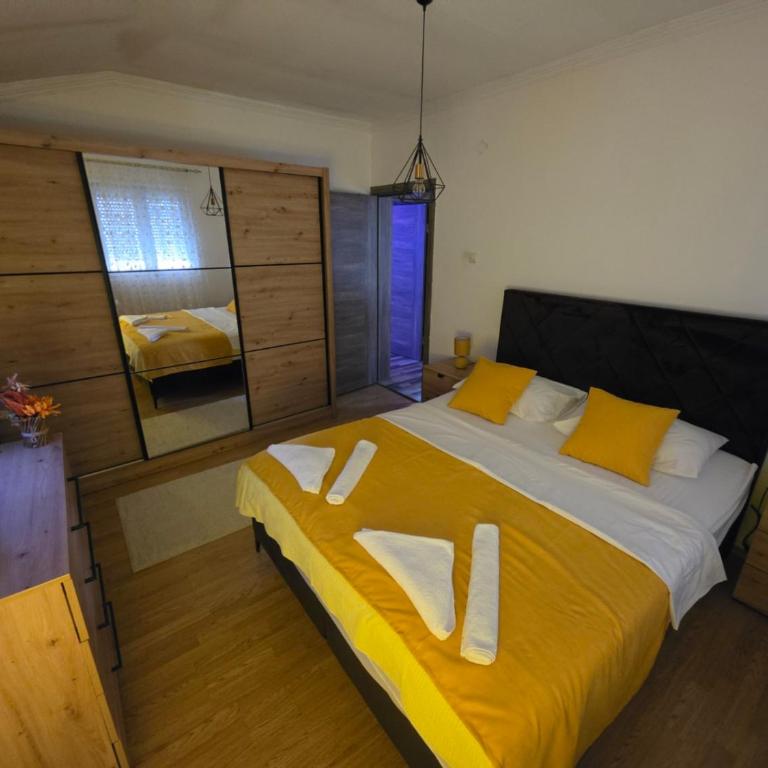 Vila Knežević - Apartman sa Dve Spavaće Sobe i Sopstvenim Bazenom - 6