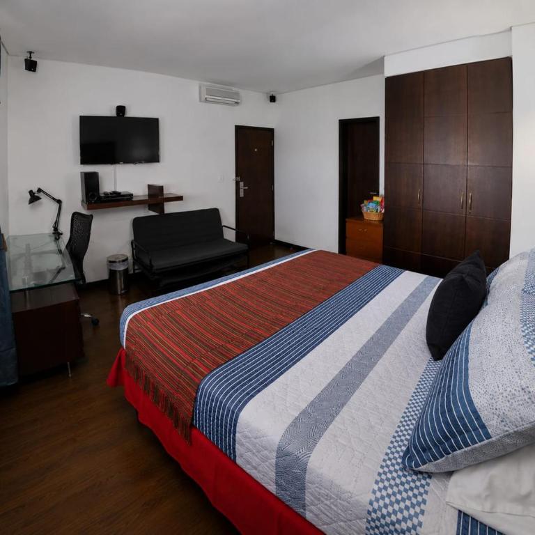 Hotel y Hostal cf bed y breakfast - Deluxe Room (2 Adults + 1 Child) - 39