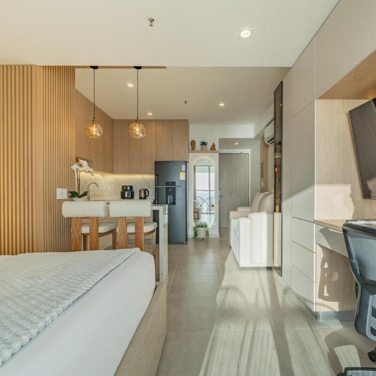 Elegant Sea View Loft Warm Design Airport 5 min - Loft - 19