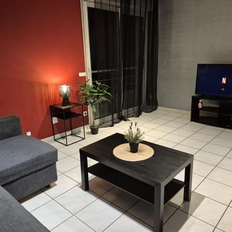 Large, spacious, fully equipped 4P - 2bedroom apartment - parking - Apartment mit 1 Schlafzimmer und Gartenblick - 21
