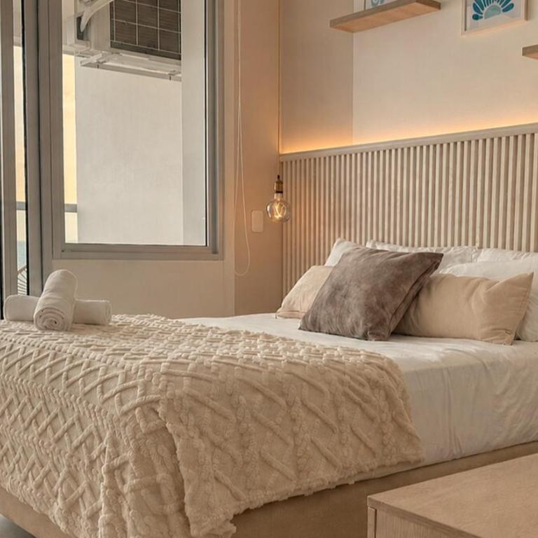 Sea view Pool and jacuzzi Airport 5 min away - Loft - 22