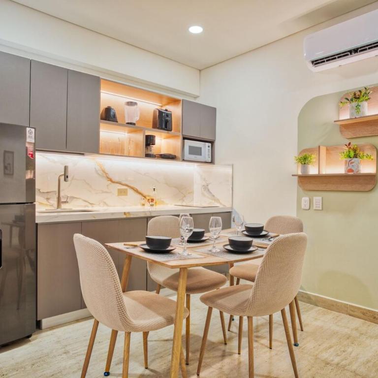 Sea View and Stunning Sunsets 5min Walk Airport - Loft - 7