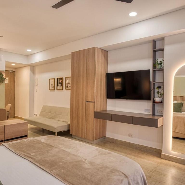 Sea View and Stunning Sunsets 5min Walk Airport - Loft - 19